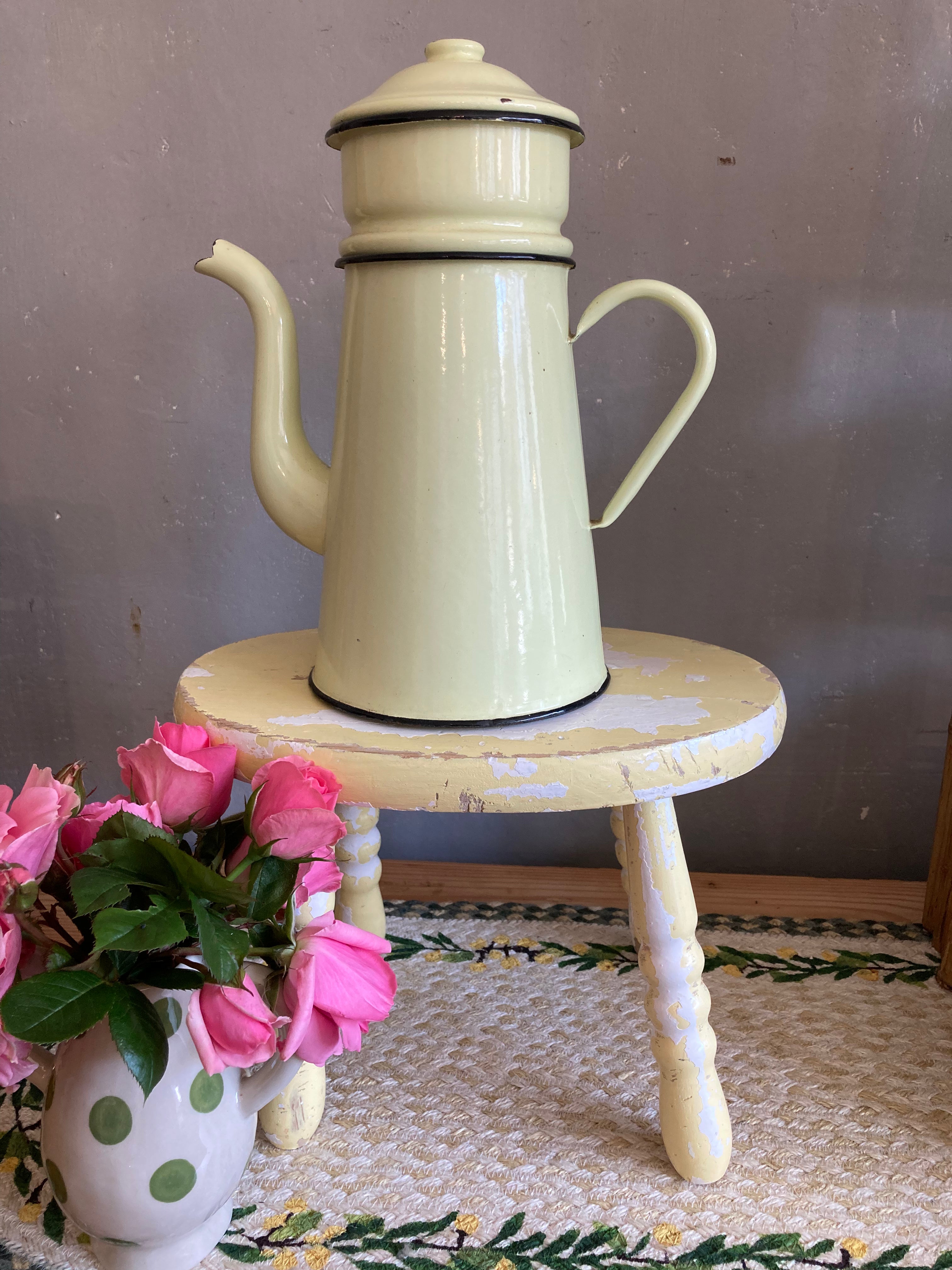 Yellow French Enamel Coffeepot Source for the Goose