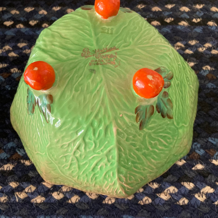 Vintage green Beswickware lettuce leaf bowl with tomato design, perfect for home decor or garden picnics. Source for the Goose Devon.