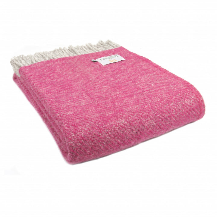 Tweedmill Lifestyle Boa Pure New Wool Blanket in Pink available at Source for the Goose Devon. Luxurious throw perfect for adding warmth and color.